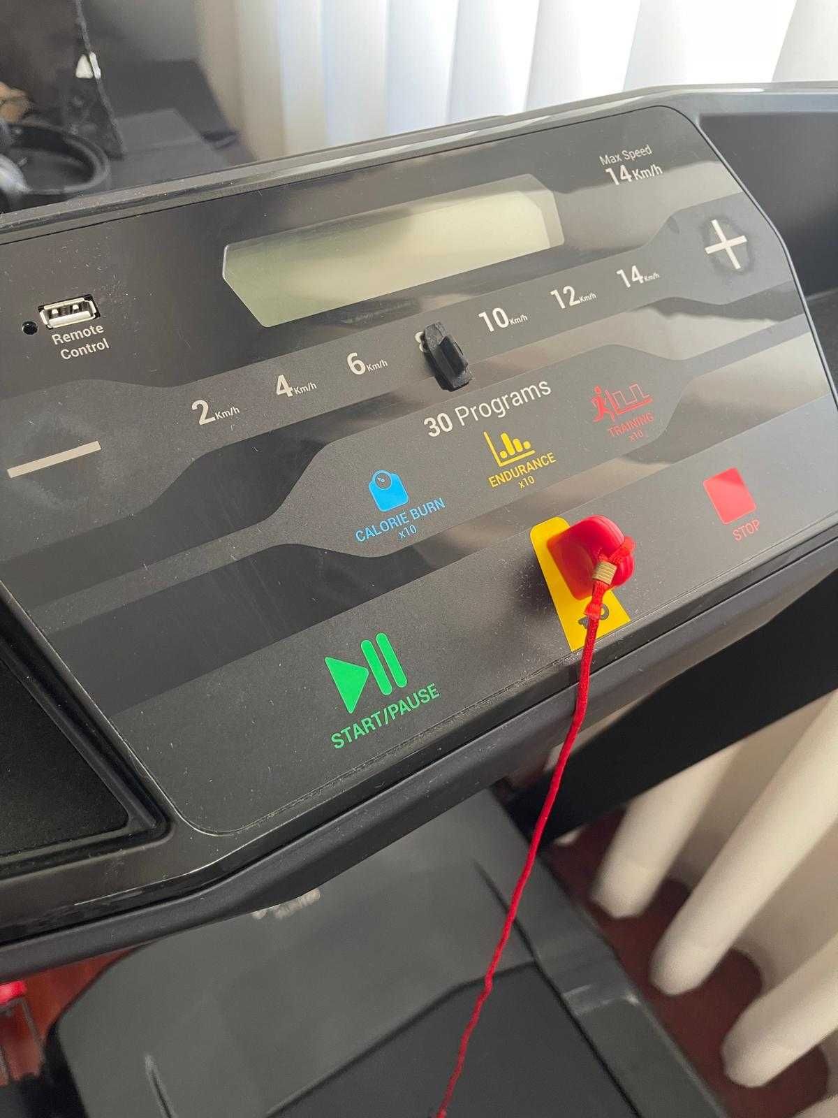 (Como NOVA) Passadeira de Corrida RUN100E, 14 km/h
