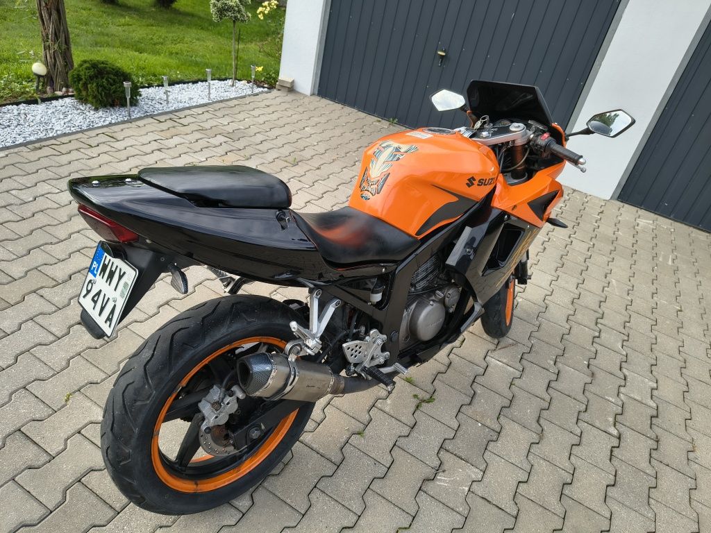 Hyosung GT 125 R