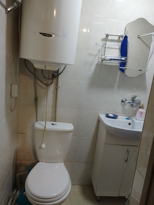 Здам будинок, Жуляни