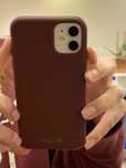 bordowe etui iphone 11