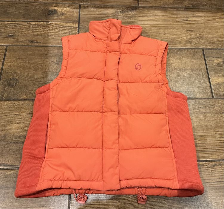 Bezrękawnik pikowany ciepły na wiosnę wiosenny koralowy morelowy r 128