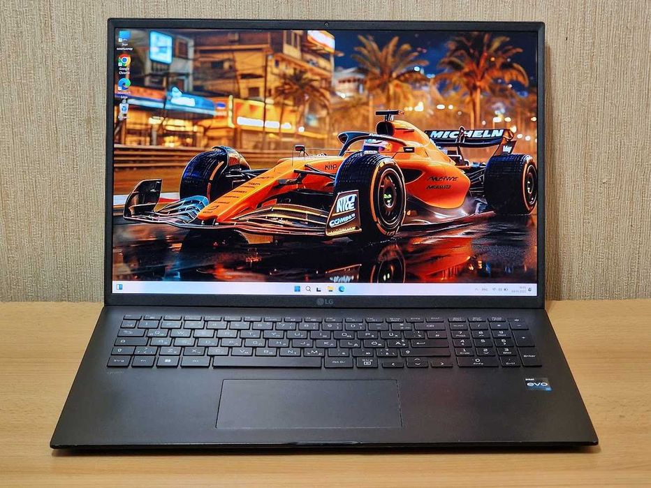 LG gram 17" Ultra-Lightweight Core i7-1360P SSD1Tb  Легкий-вага 1,3 кг