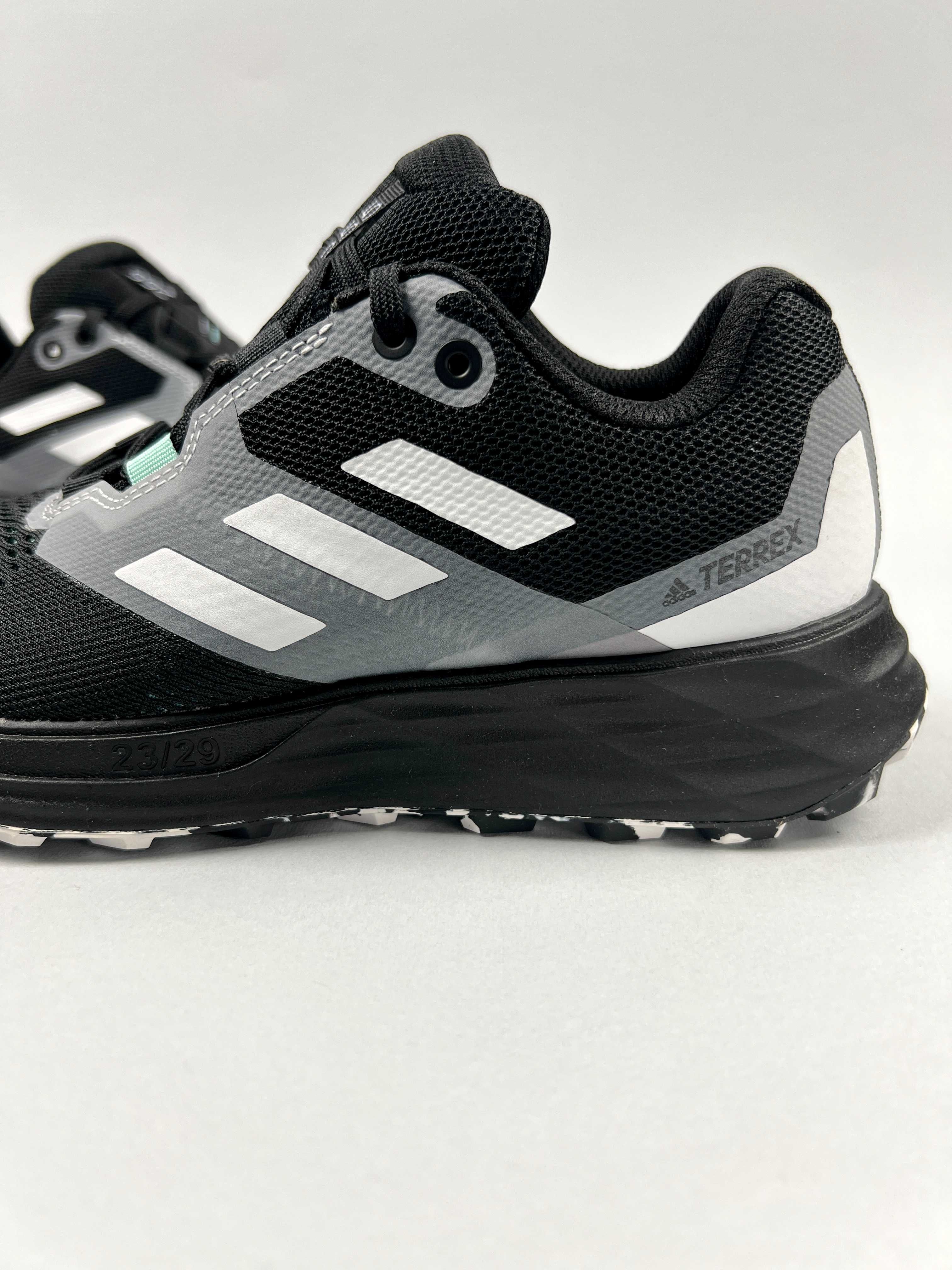Adidas Terrex жіночі легкі трейлраннінг кросівки