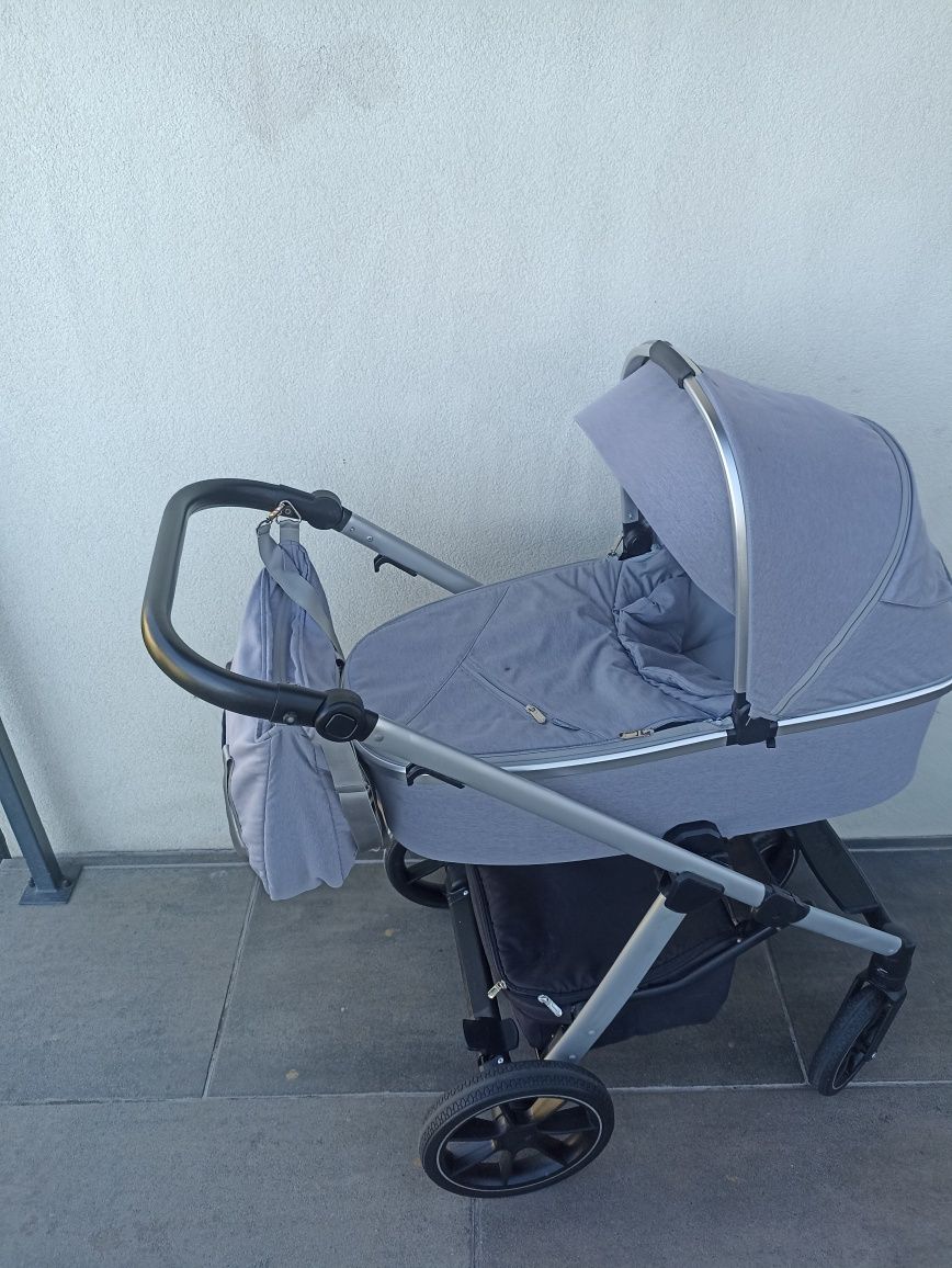 Wózek 4/1 babydesign bueno z fotelikiem cybex cloud i size baza