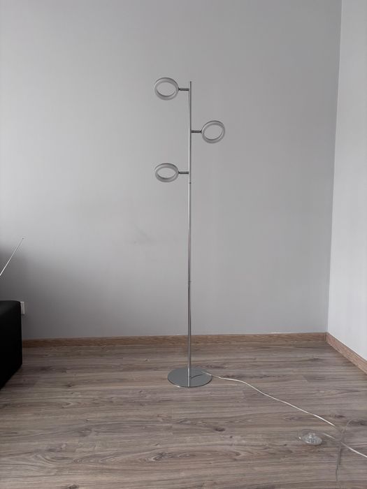 Lampa stojąca podłogowa led