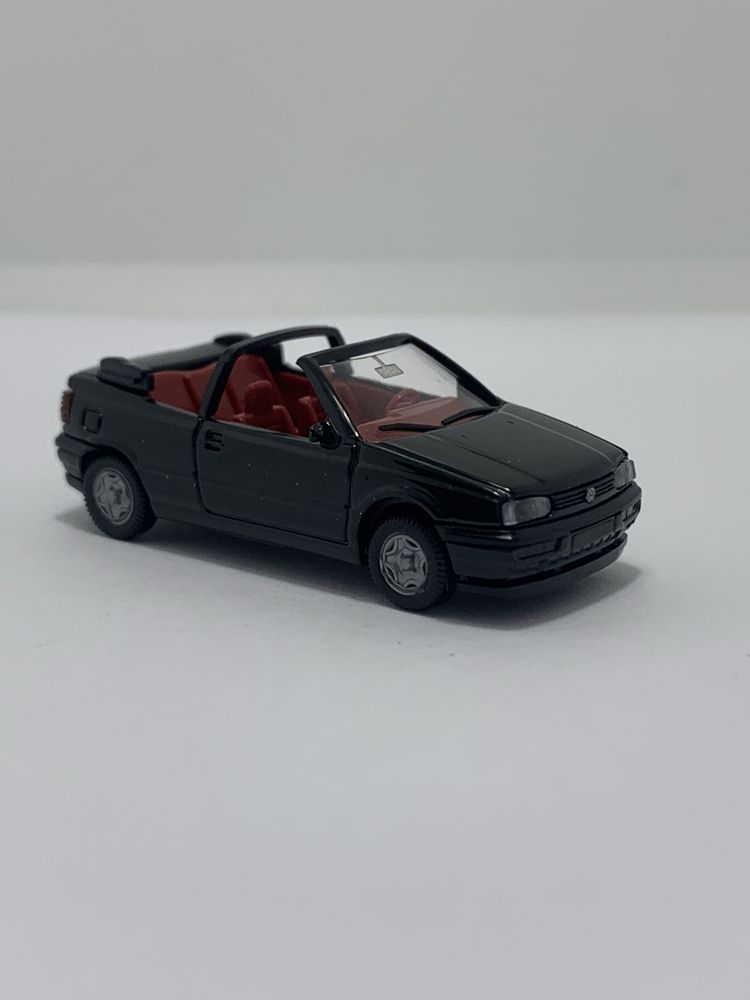 Volkswagen Golf Cabrio da Wiking escala 1/87