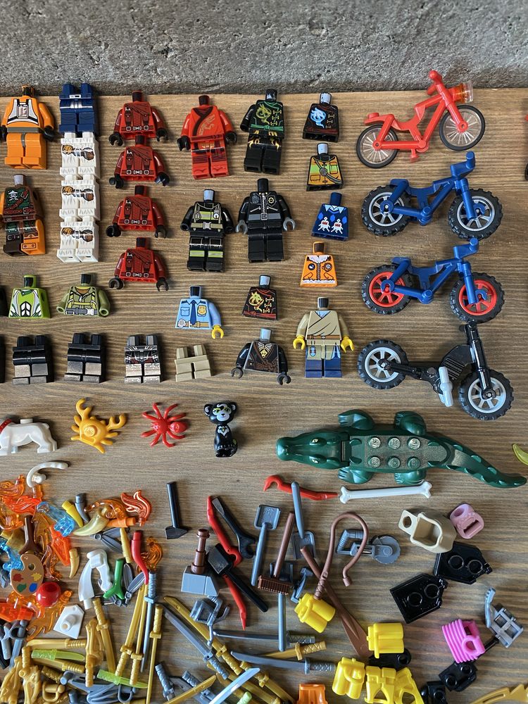 LEGO  мініфігуки, ціна за все, ЛОТ ,запчастини, акаесуари
