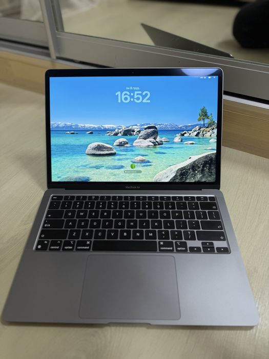 Macbook air m1 16 256 хороший стан 100% акб