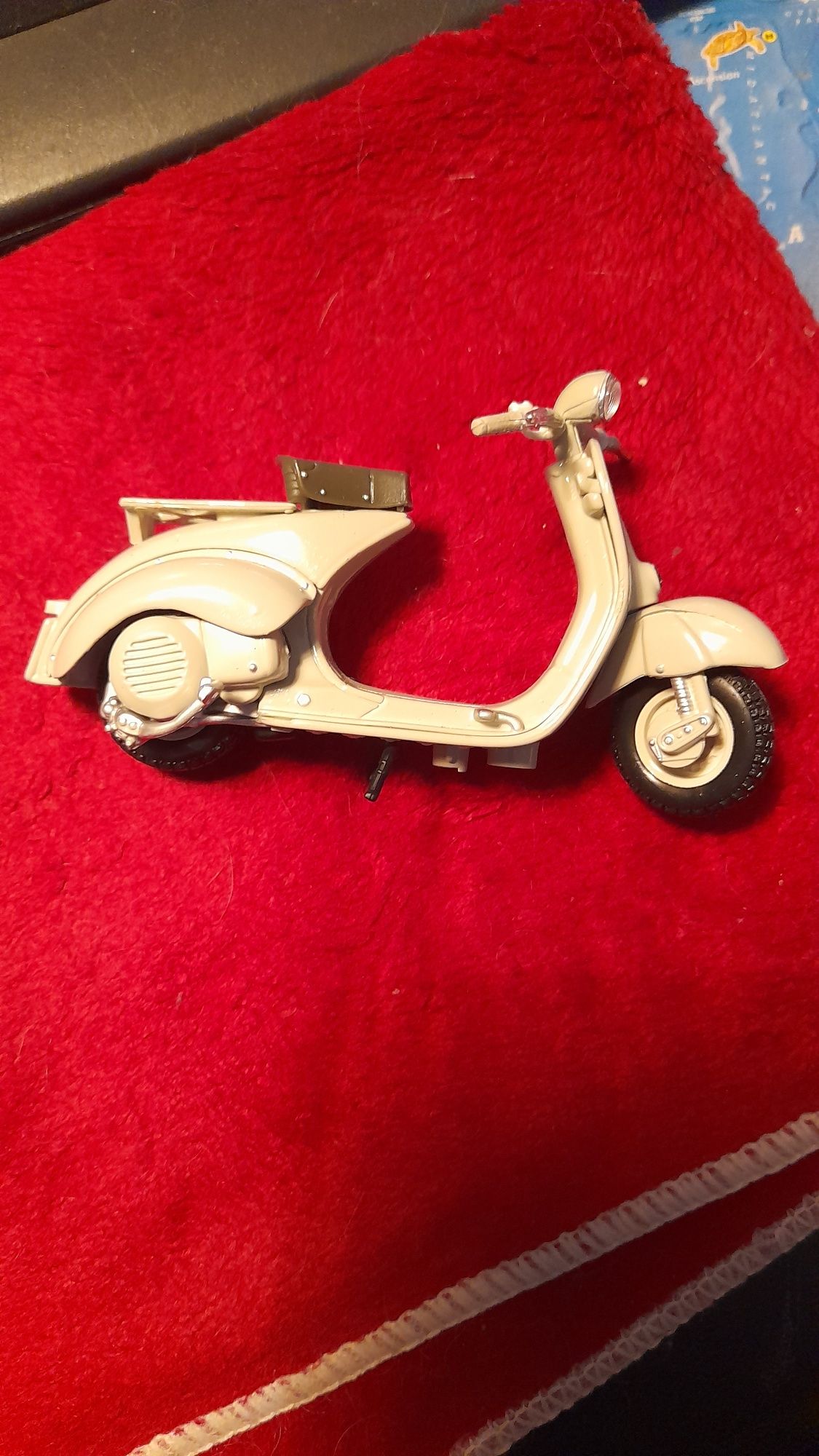 Miniatura de vespa