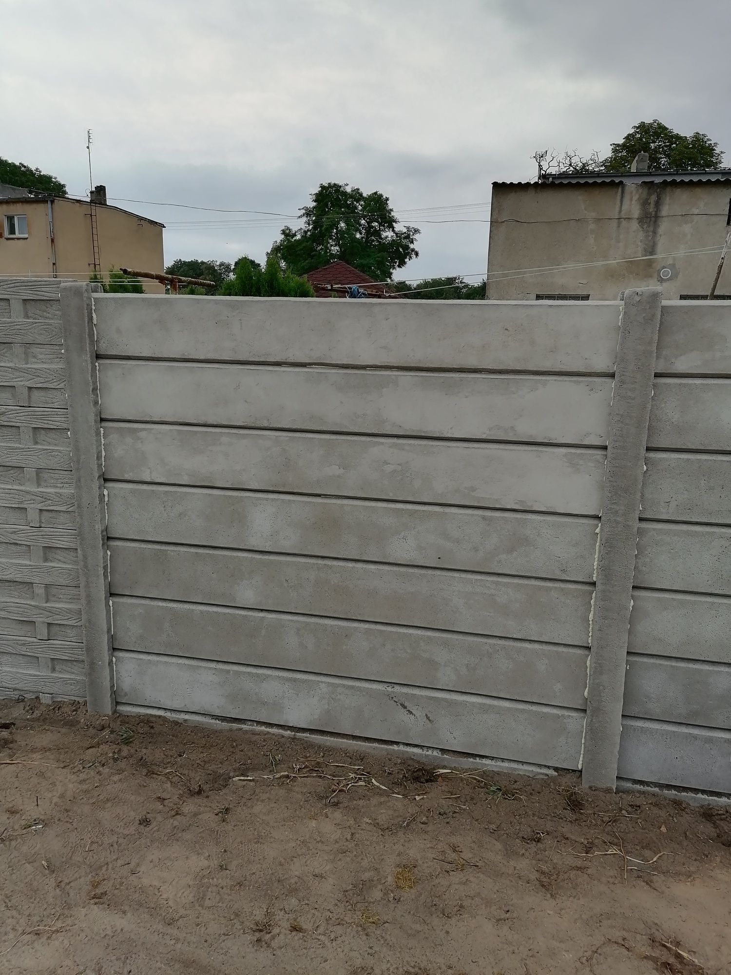 Płot betonowy produkcja i sprzedaż