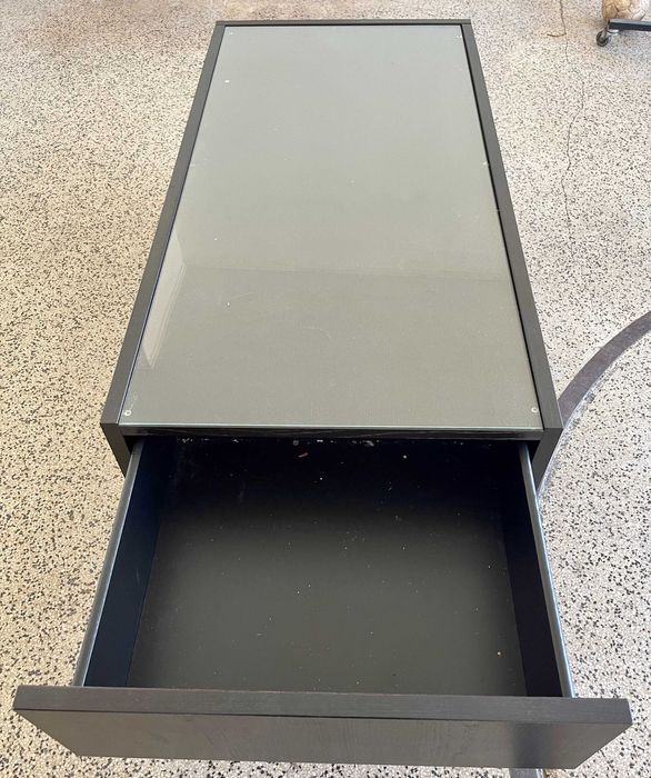 Mesa de Centro, com Duas Gavetas Laterais, Prateleira Inferior