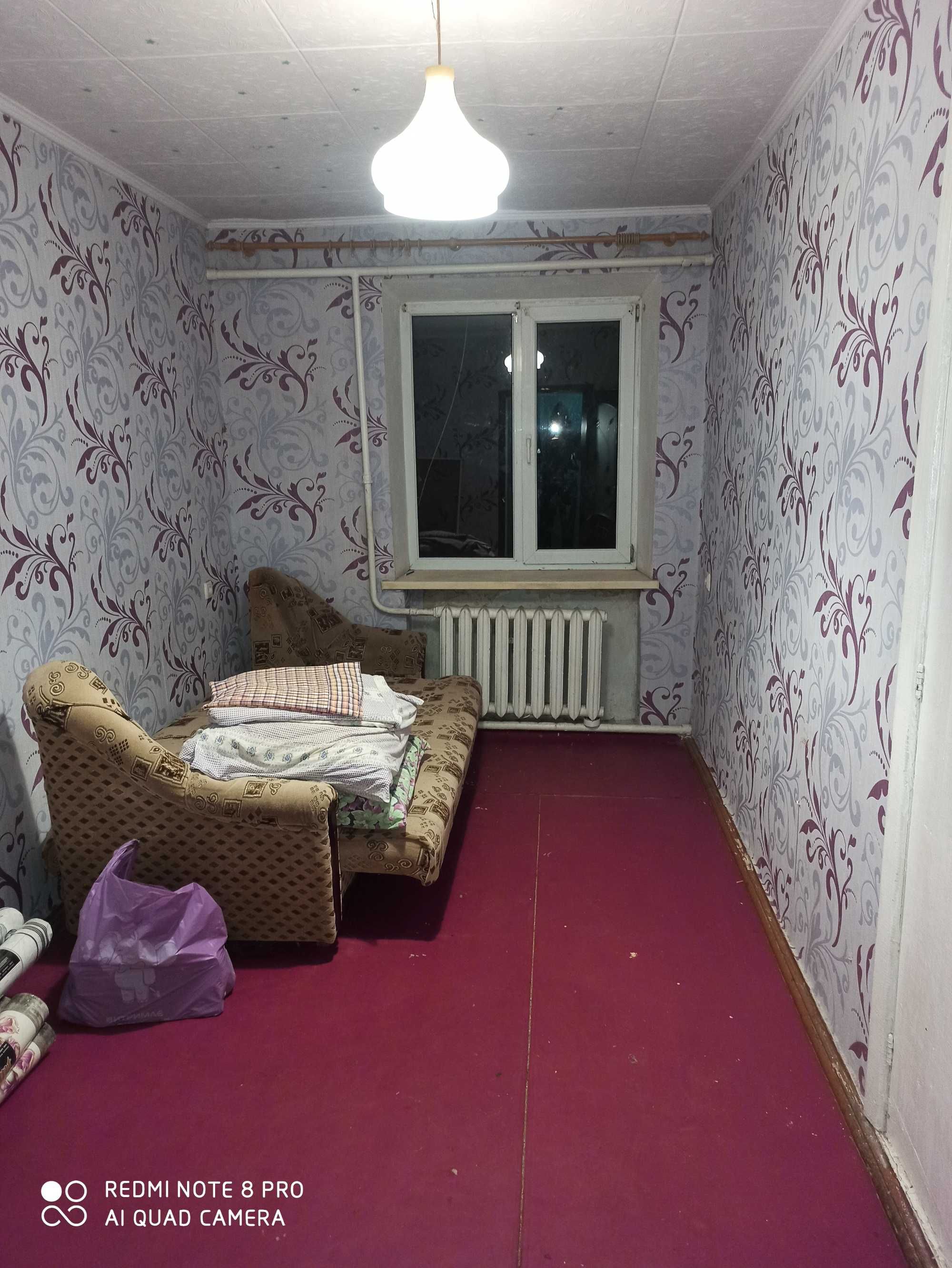 Продам три кімнатну квартиру.