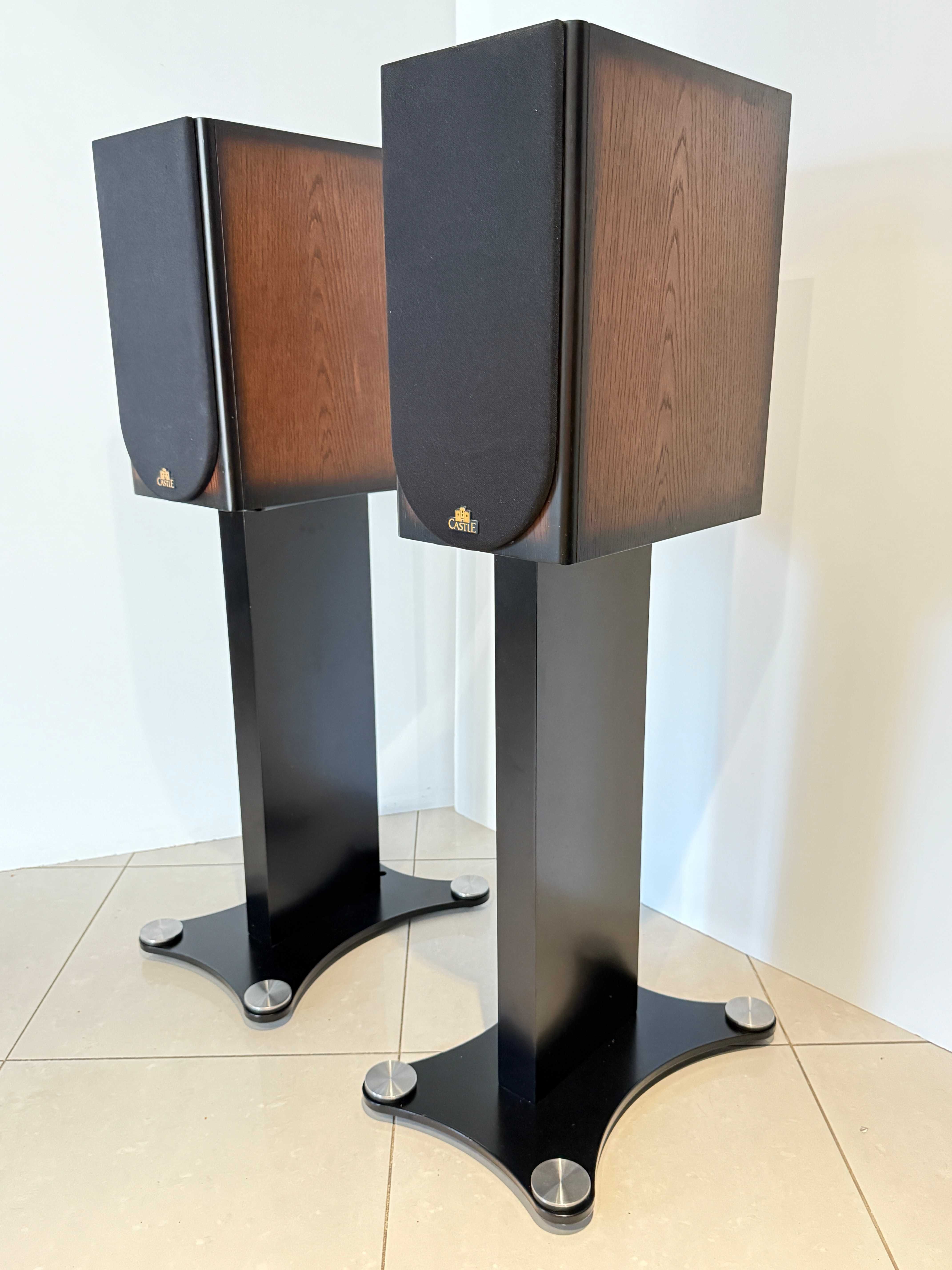 Amplituner Cambridge Audio ONE,stojaki,kable