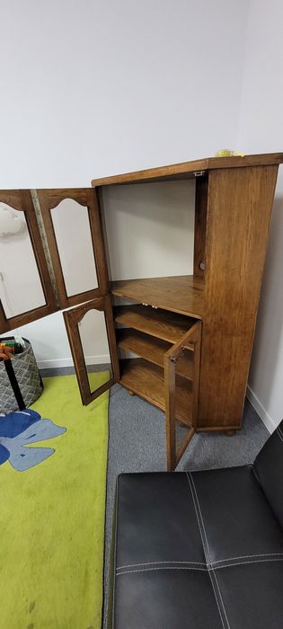 Piękna, narożna, dębowa szafka również pod tv