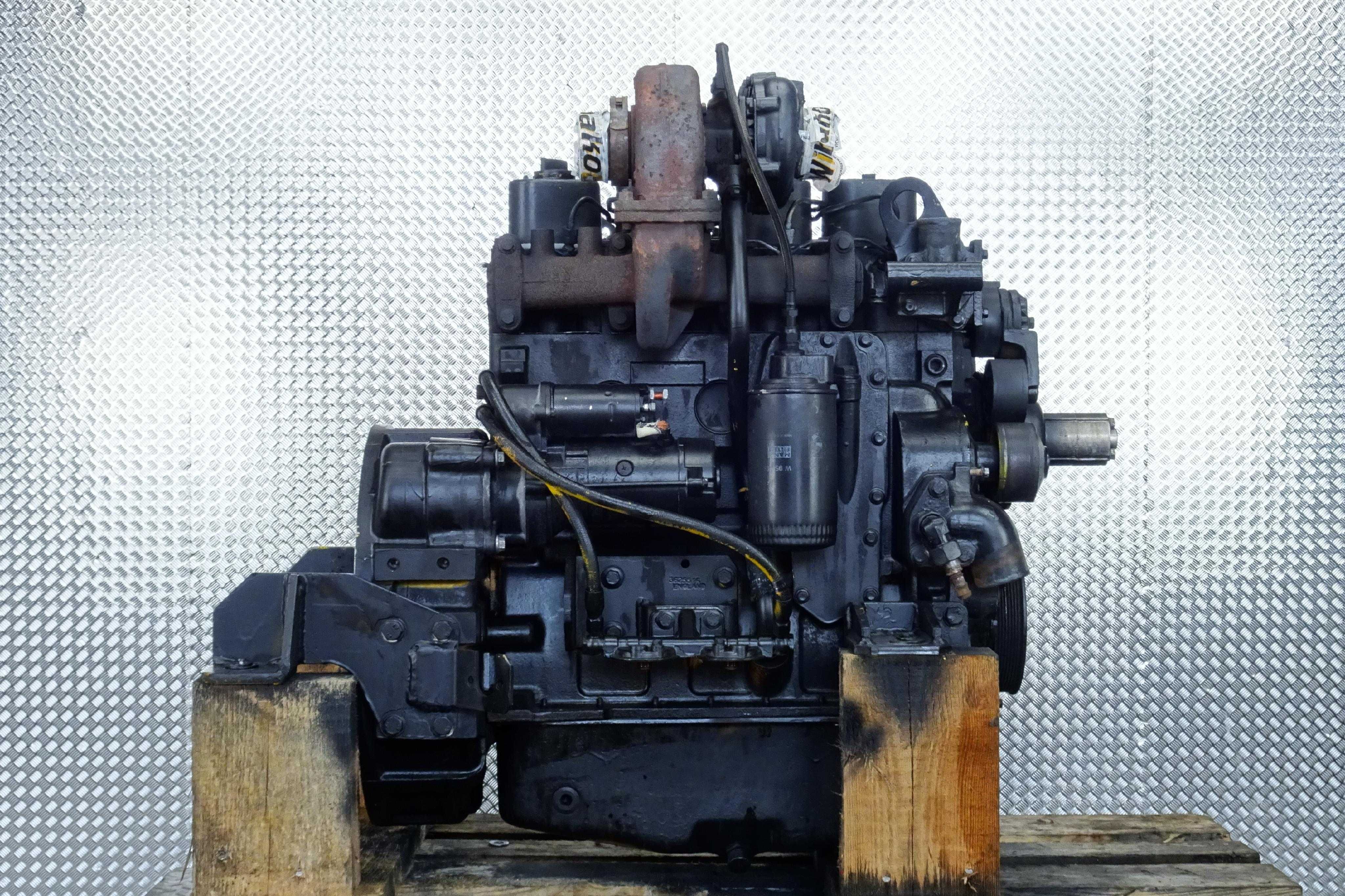 Silnik spalinowy - Cummins 4BT3.9-C