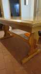 Mesa em madeira para banquete