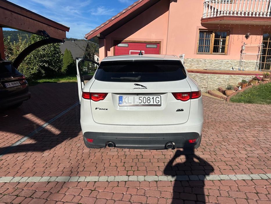 Jaguar F-Pace 30T 300km PRESTIGE