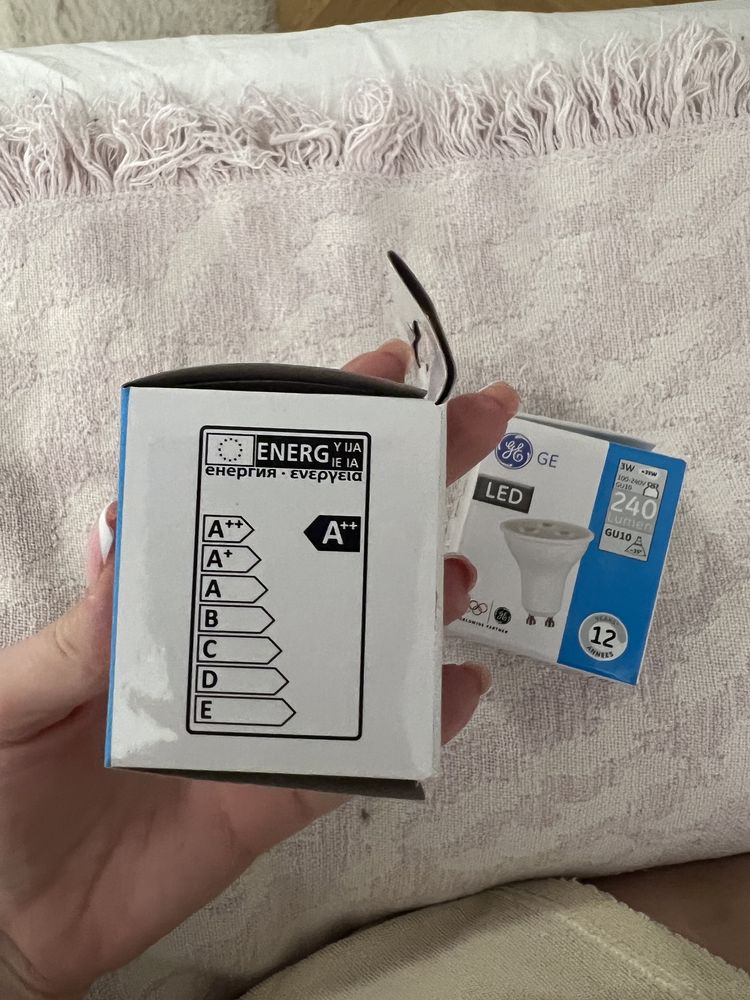 Żarówka LED GU10 3W 240 LumenA++ oświetlenie