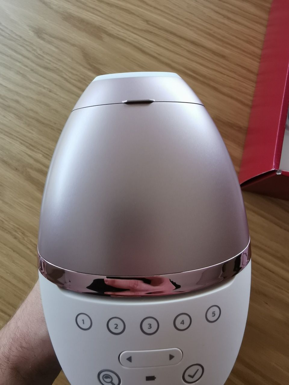 Depilator laserowy PHILIPS Lumea seria 9900 Prestige BRI977 SenseI