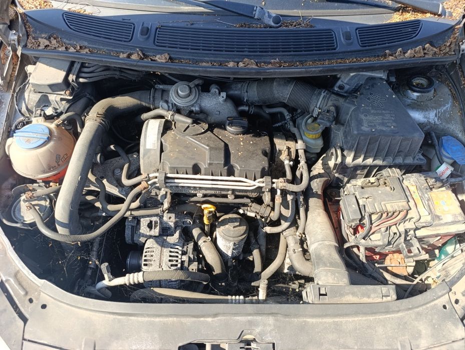 Skoda Fabia 2 Lift 1.4 TDI części 9156 skrzynia LVF maska zderzak