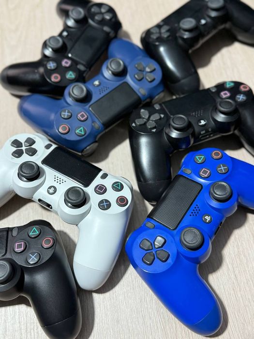 Dualshok 4 віл компанії Sony PlayStation,  справжній якісний геймпад!