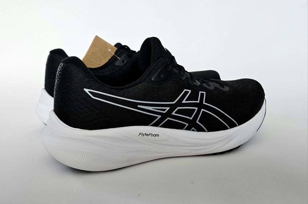 Wyprzedaż!!! Buty sportowe damskie. Asics Rozmiar 42