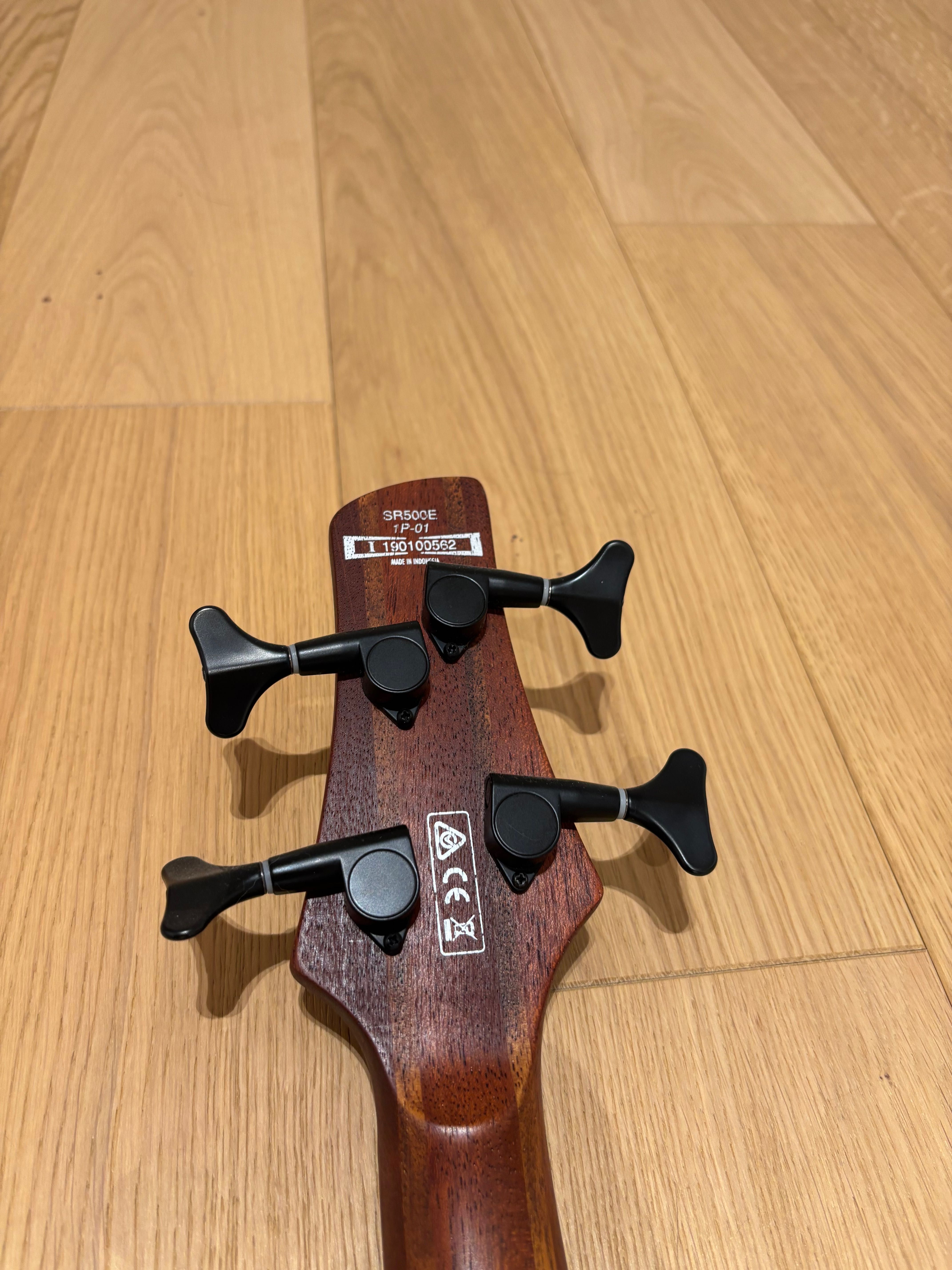 Gitara basowa Ibanez SR500E