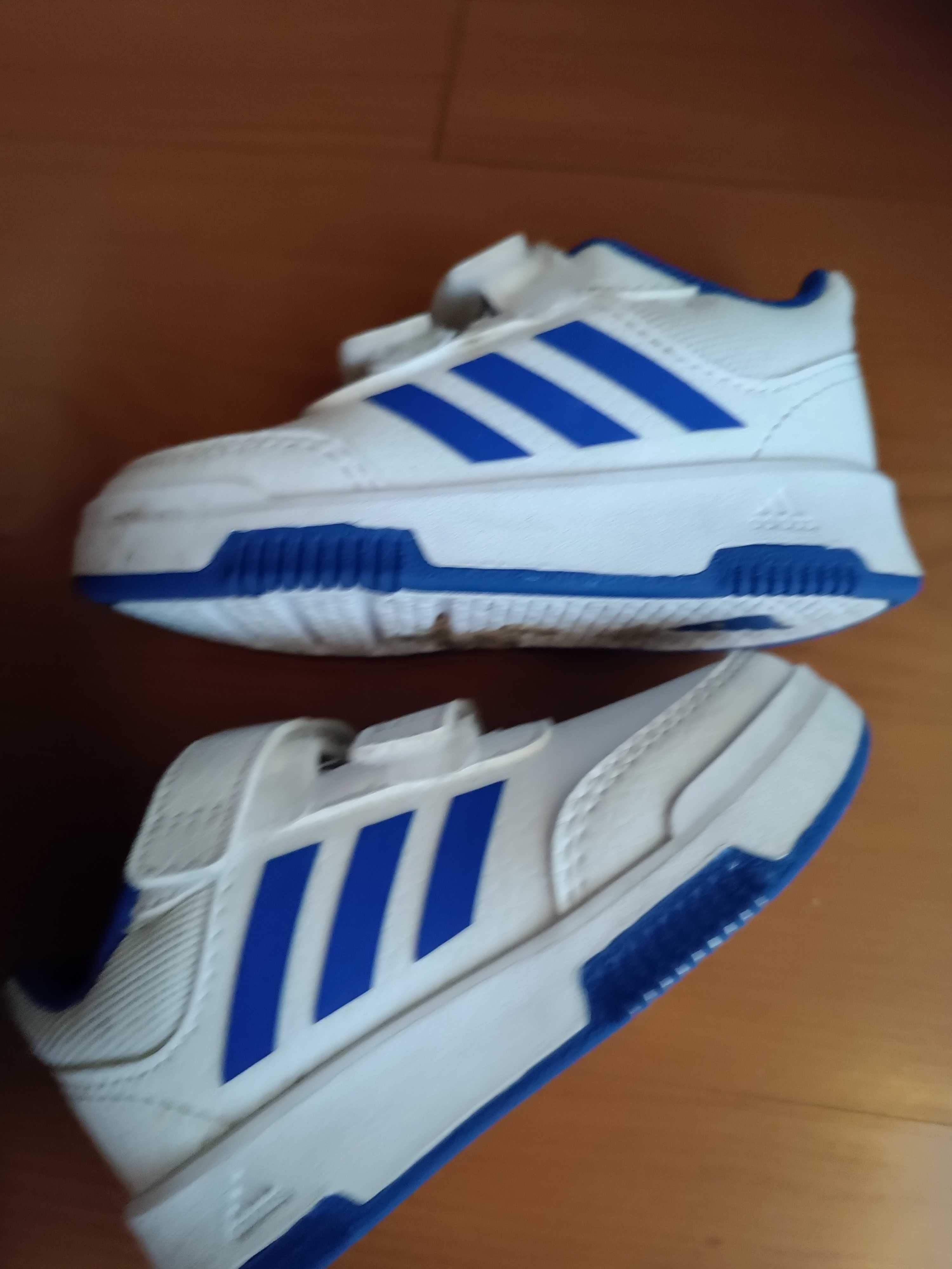 Sapatilhas tamanho 19