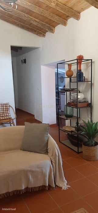 Oportunidade no coração do Alentejo! Moradia térrea T4 em Safara! Uma
