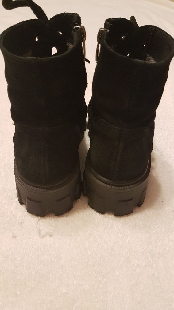Ботинки женские зимние замшевые р.37-38
