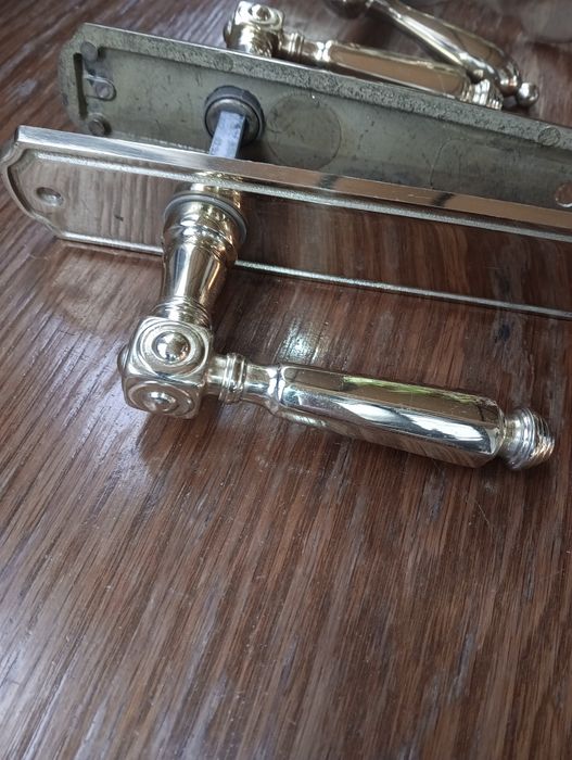 Klamki z szylzdem mosiezne nowe