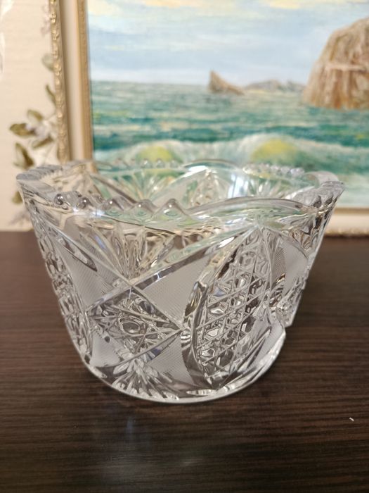 Салатница круглая, высокая
