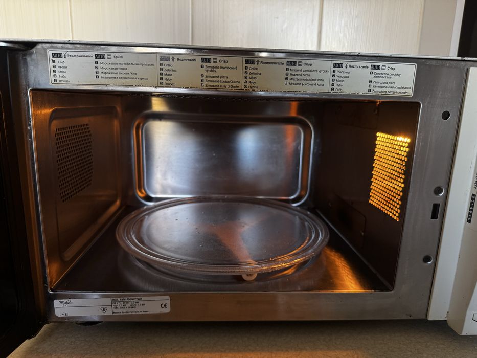 Мікрохвильовка Whirtpool