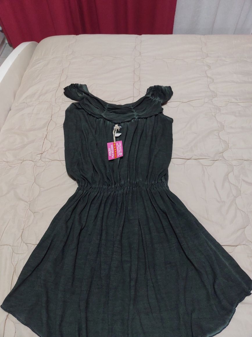 Vestido novo pintado à Mão