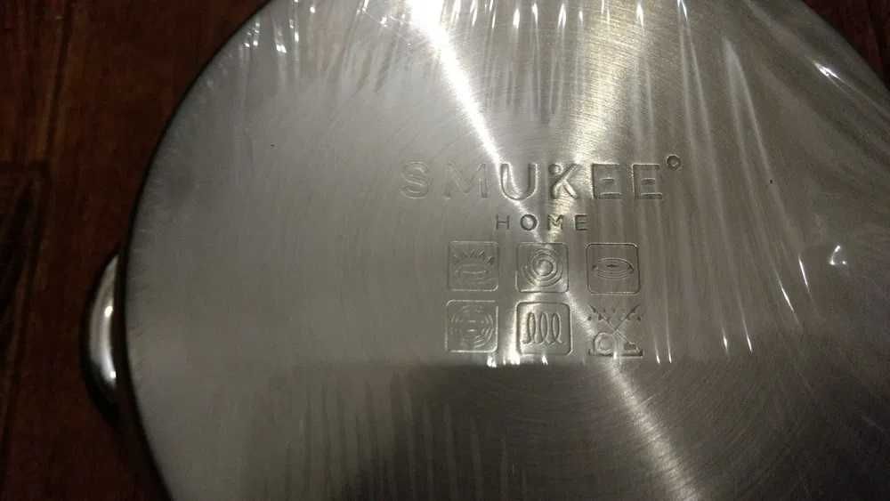 Garnek z pokrywą szklaną z stali nierdzewnej 4litry 4l 22cm
