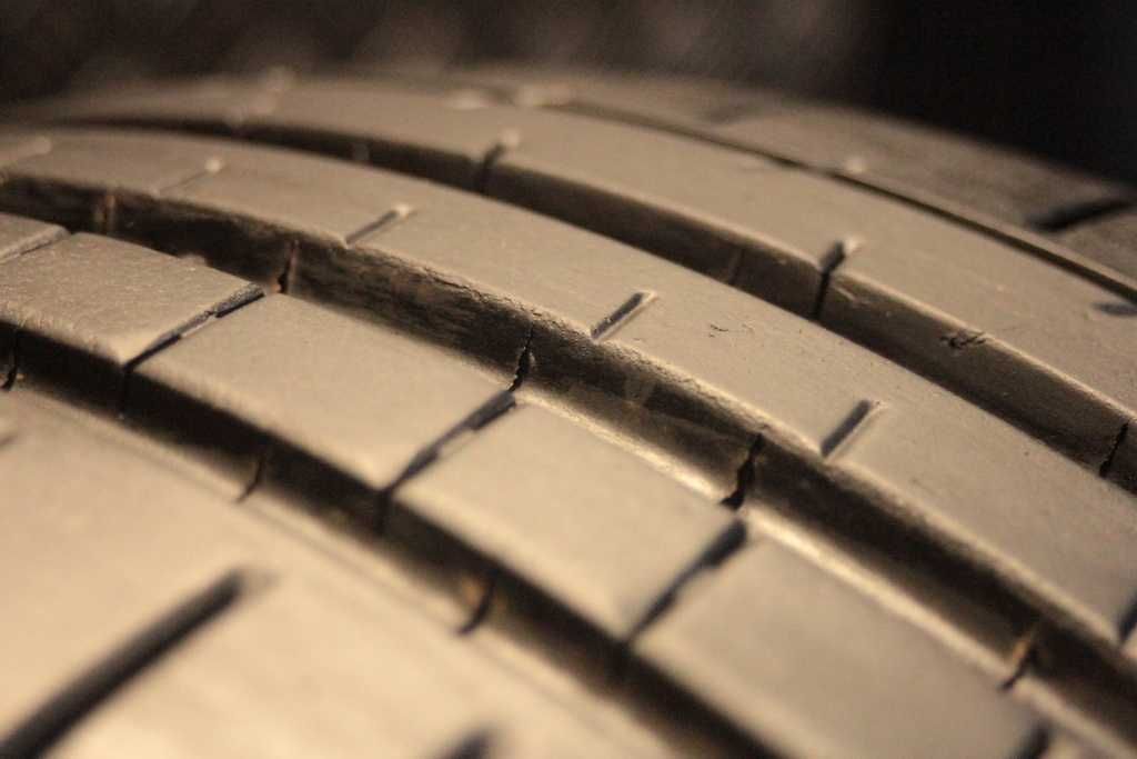 225/45/18 Michelin Pilot Super Sport 225/45 R18 8mm