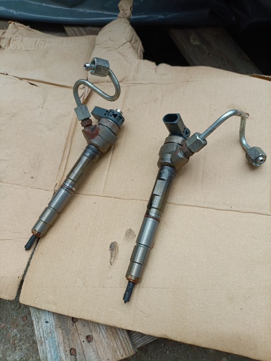 Wtryski 044511.0369 VW 03L130.277J komplet na sztuki wtryskiwacze