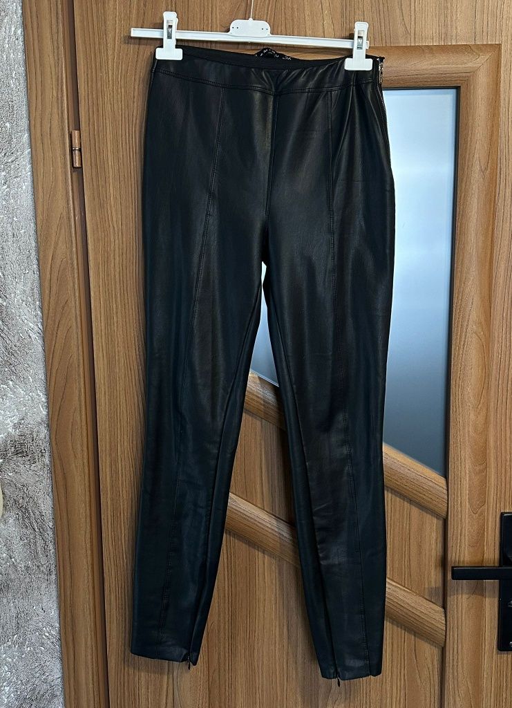 Amisu spodnie damskie r. 36 czarne typu skórzane
