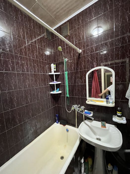 Продаж 2 к квартири чешка центральна часиина міста