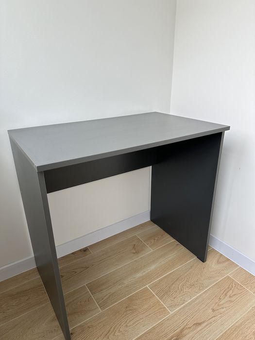 Стіл письмовий б/в