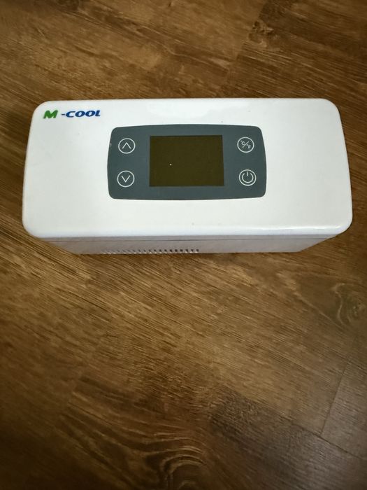 Przenośna lodówka na leki - Insulina, Hormon wzrostu, krople do oczu