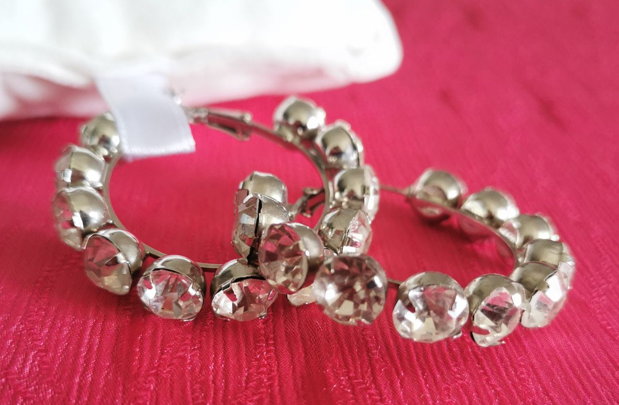 Lekkie kolczyki koła z kryształkami (średnica 4 cm) #kolor srebrny
