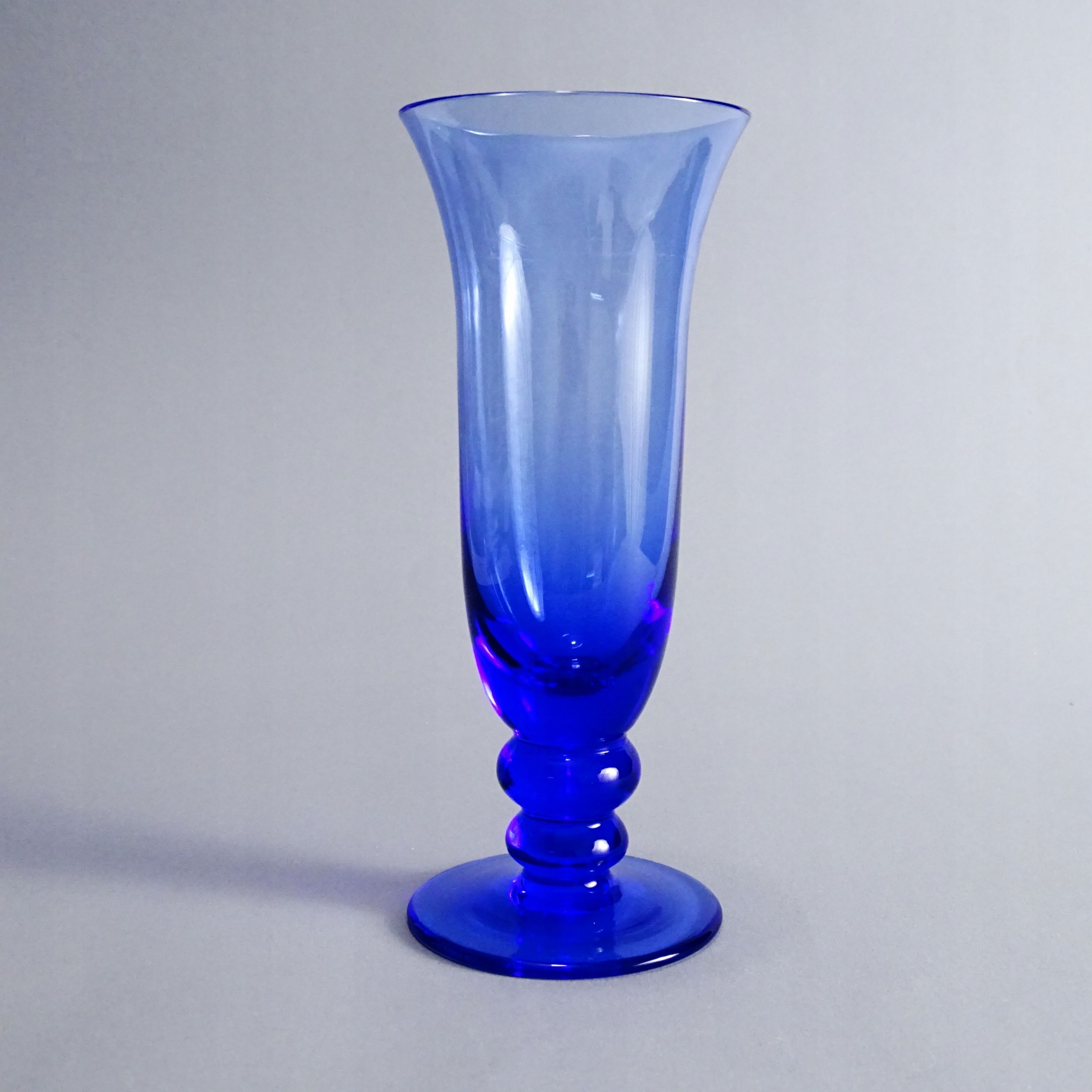 stary ręcznie dmuchnay kobaltowy wazon szklany