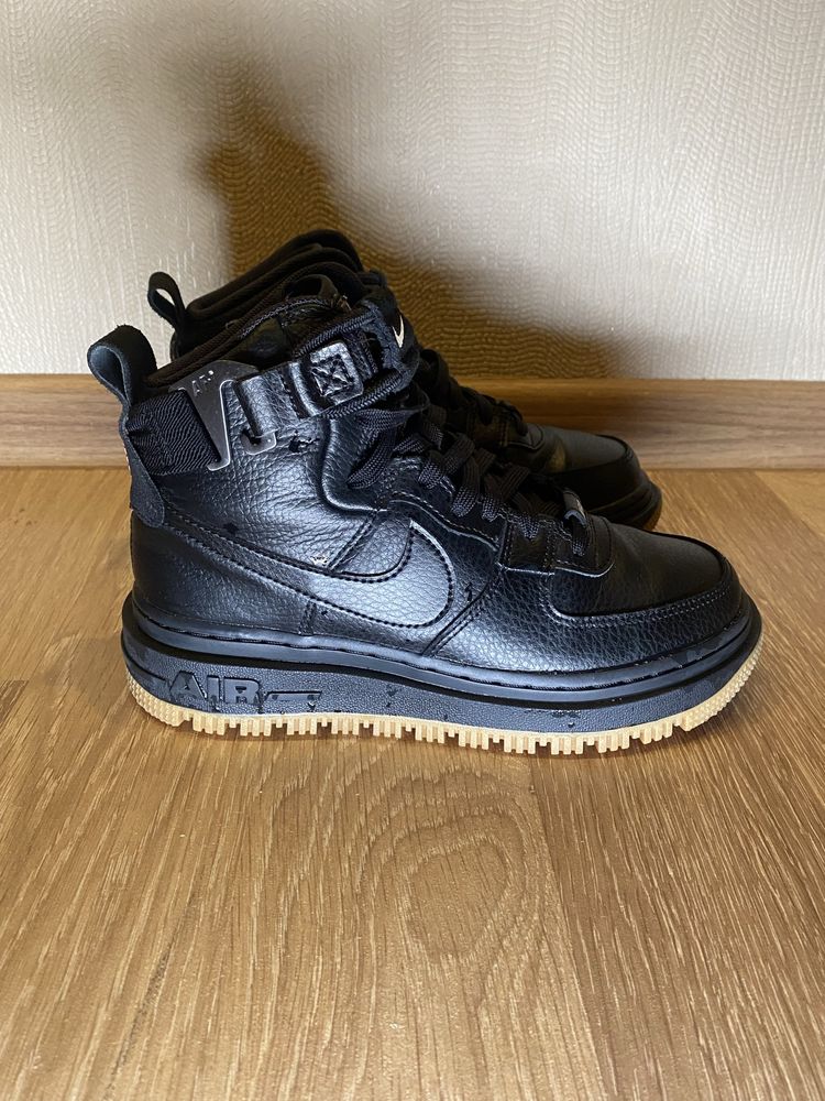 Nike жіночі зимові