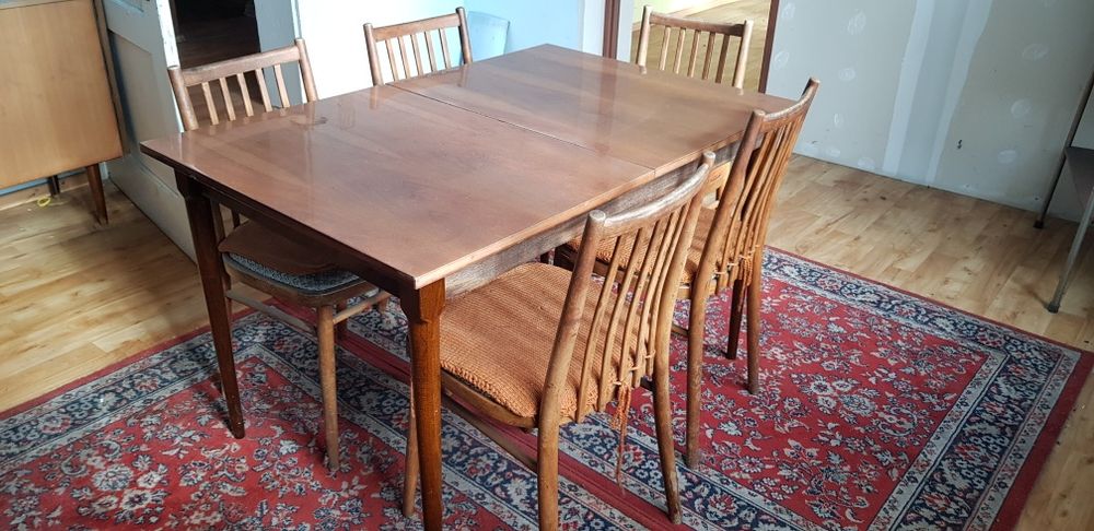 Drewniany rozkładany stół, 6 krzeseł, vintage