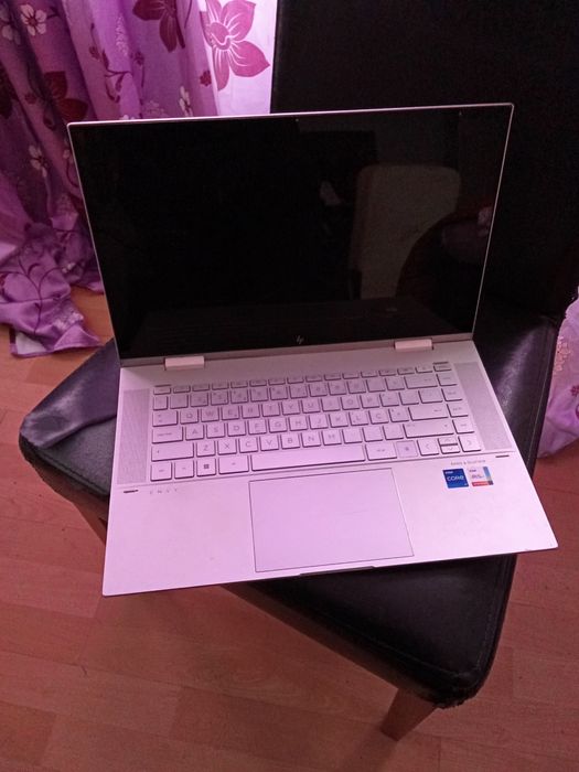 Portátil HP envy x360 11gen i7