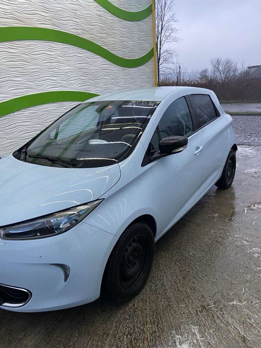 Рено зоя 2015рік