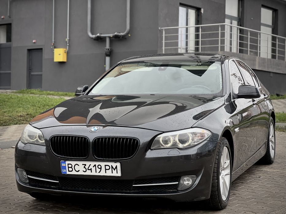 BMW 528i F10 автомат  БМВ