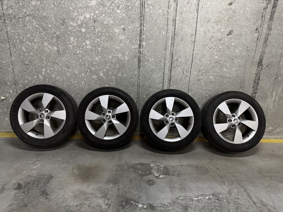 Диски Skoda Scout + Dunlop Sport MAXX RT 2 225/50 ZR17