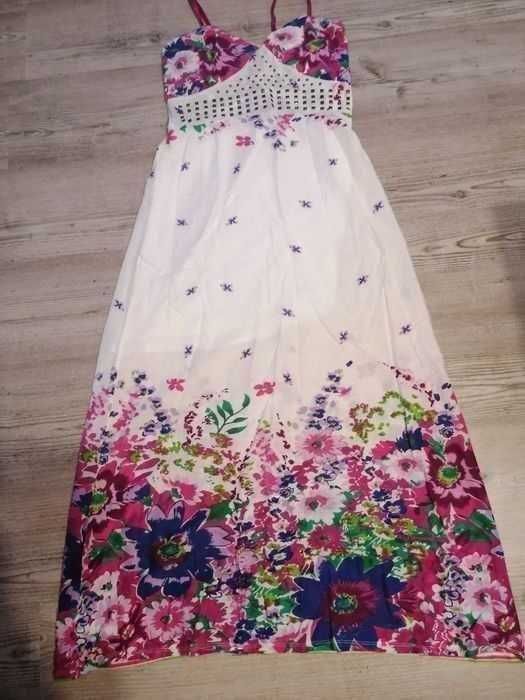 Sukienka na lato maksi boho folk w kwiaty
